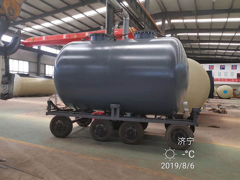 Single layer storage tank